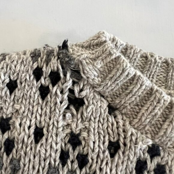 Roundtree & Yorke Vintage Grey Knit Crewneck Sweater - Picture 6 of 7